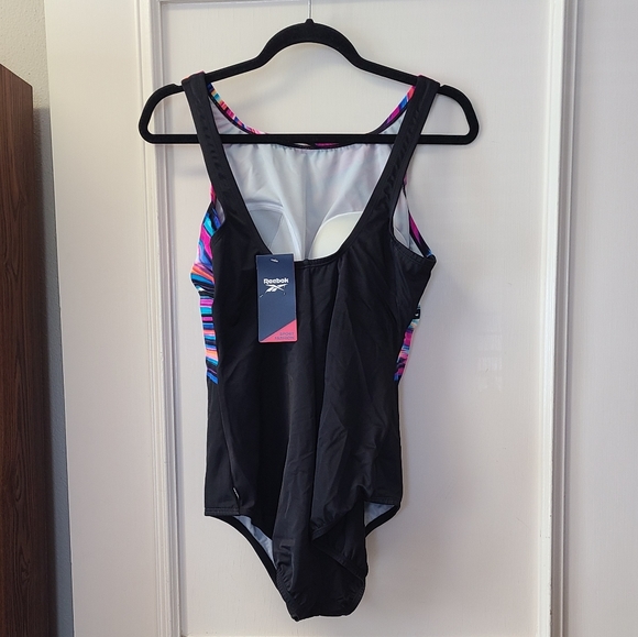 🌺SOLD 🌺 Reebok Swimsuit Size 14 - Picture 5 of 5